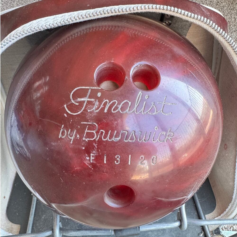 Brunswick Finalist Kids Bowling Ball w/ Carrying Case Youth Small Vintage